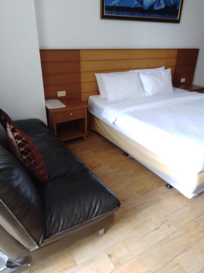 View Talay 6 Suite Apartments Pattaya Exterior foto