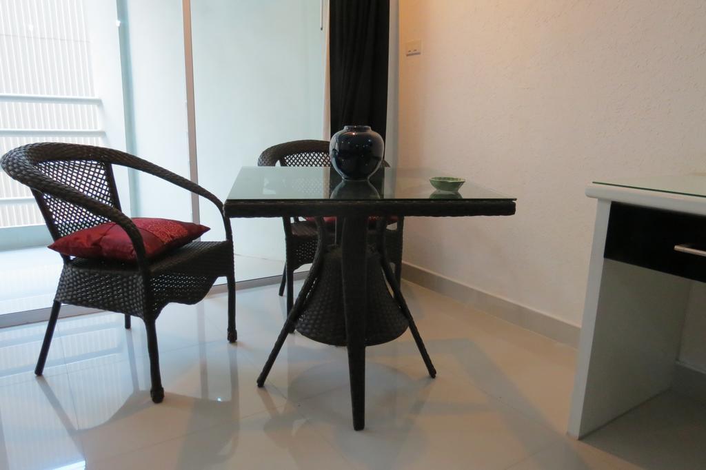 View Talay 6 Suite Apartments Pattaya Habitación foto